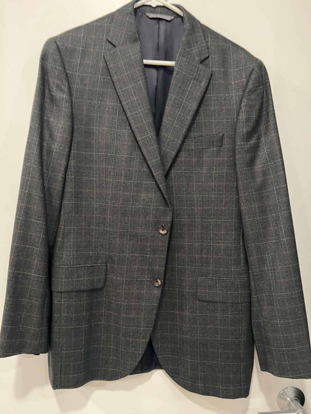 Men's Gray Windowpane Sport Coat - Tailored Two-Button Blazer